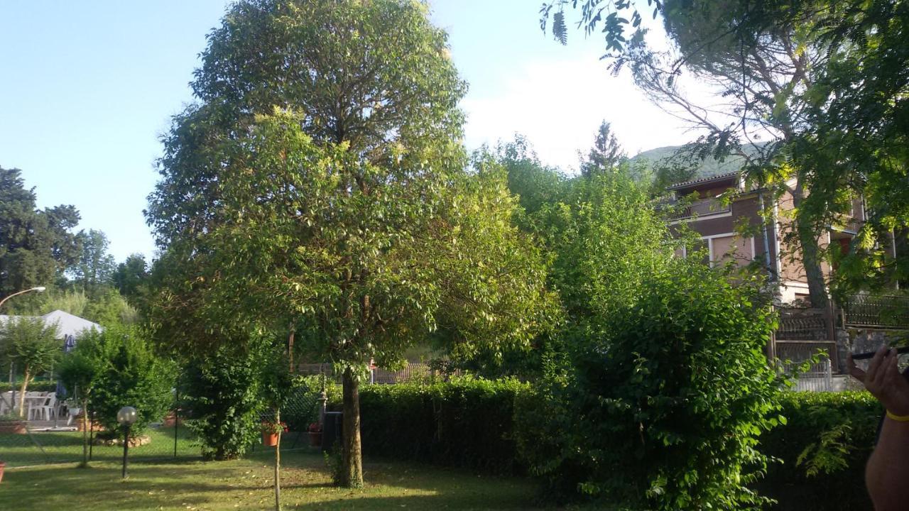 Hotel Le Vigne Contigliano Exteriör bild