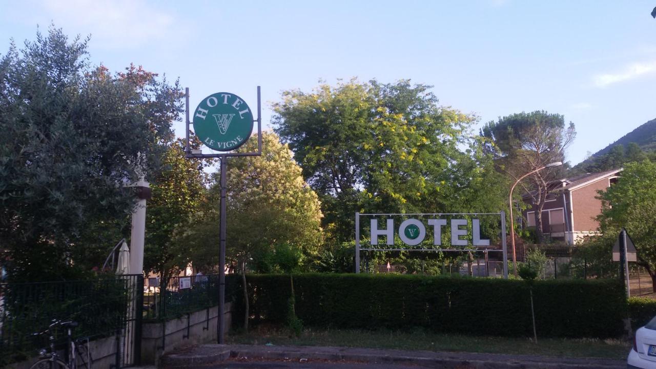 Hotel Le Vigne Contigliano Exteriör bild